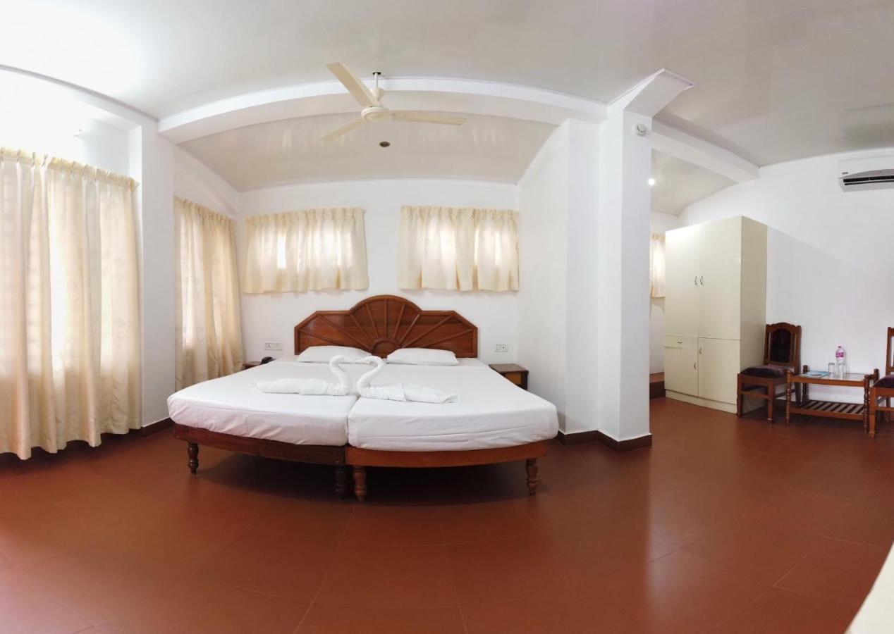 Marine Palace Beach Hotel Kovalam Exterior photo