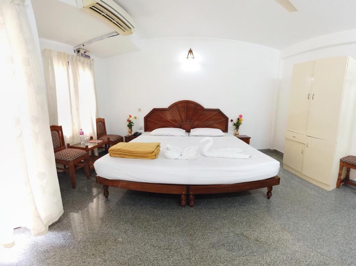 Marine Palace Beach Hotel Kovalam Exterior photo