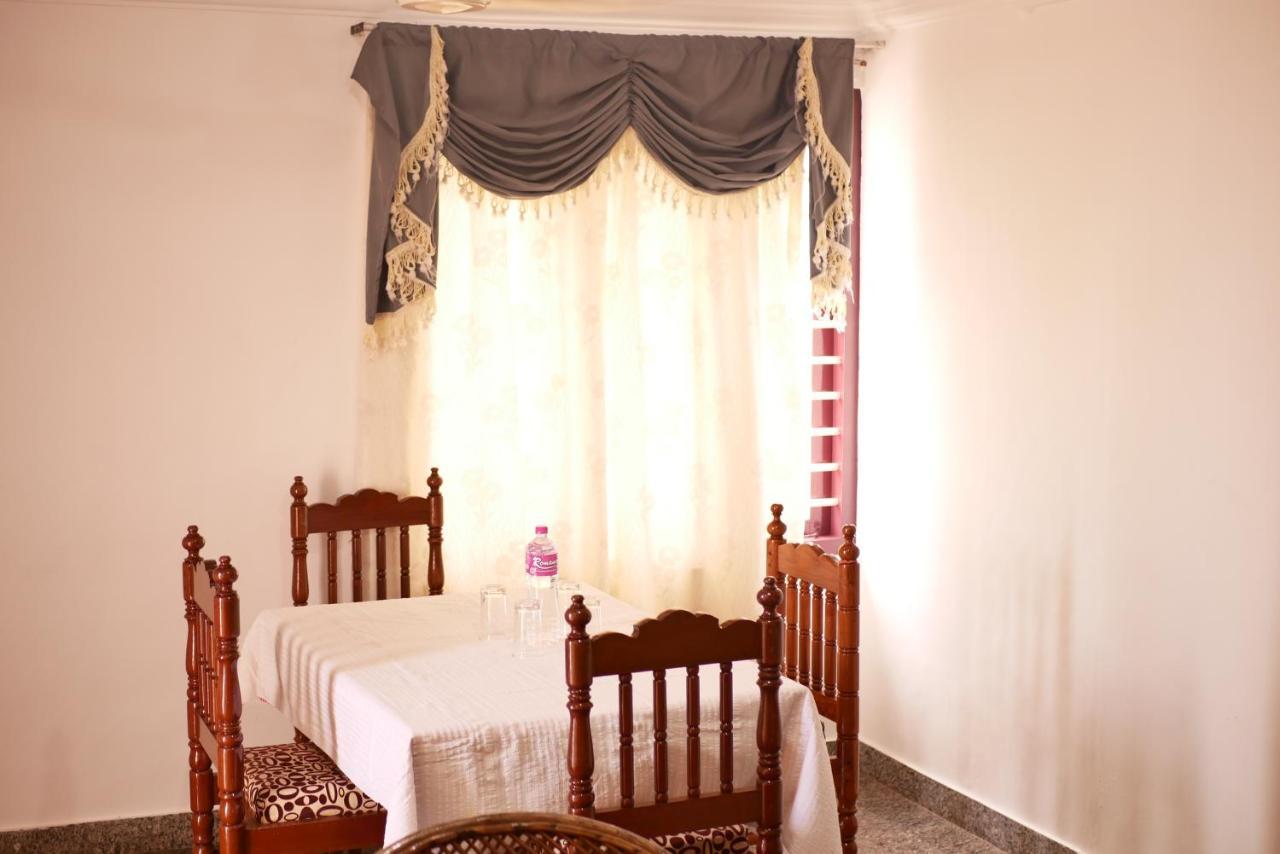 Marine Palace Beach Hotel Kovalam Exterior photo