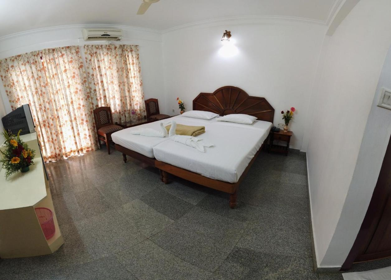 Marine Palace Beach Hotel Kovalam Exterior photo