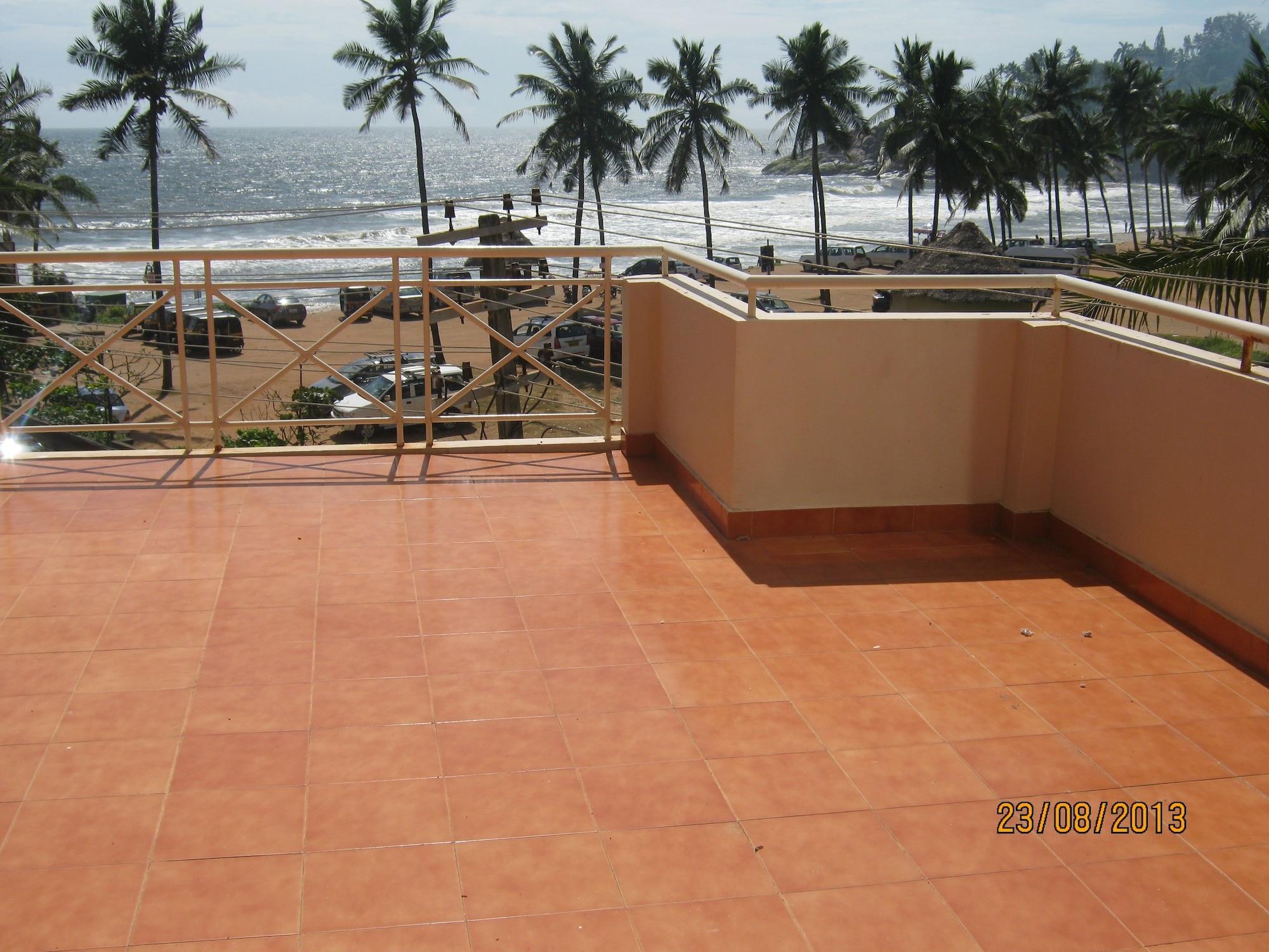 Marine Palace Beach Hotel Kovalam Exterior photo