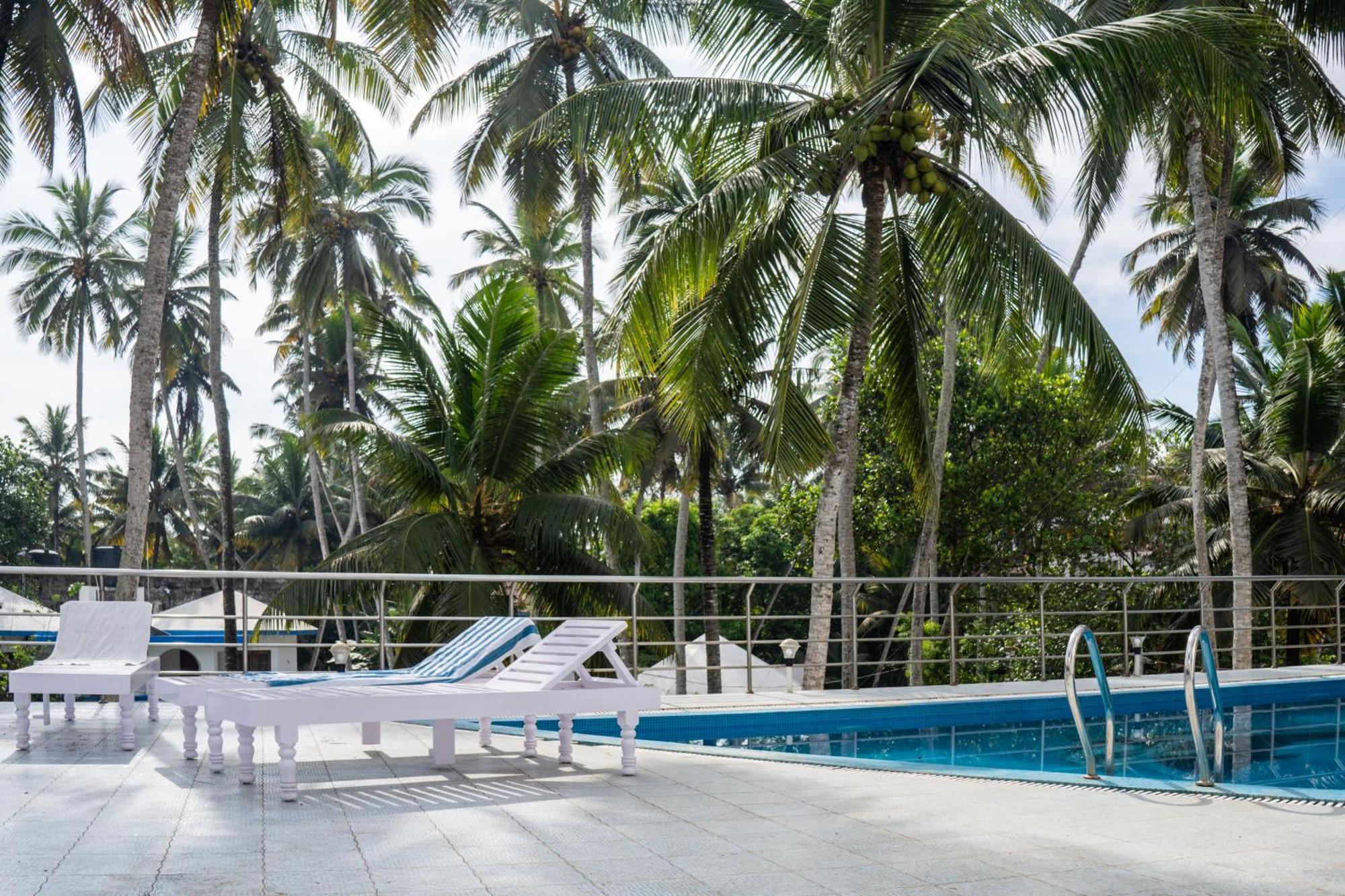 Marine Palace Beach Hotel Kovalam Exterior photo
