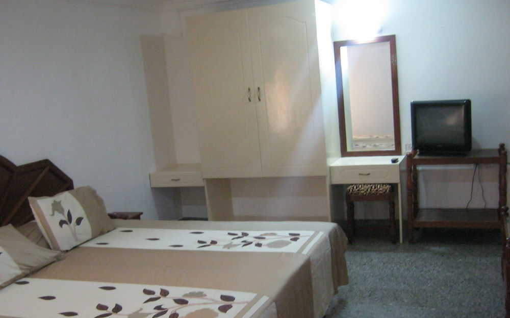 Marine Palace Beach Hotel Kovalam Exterior photo